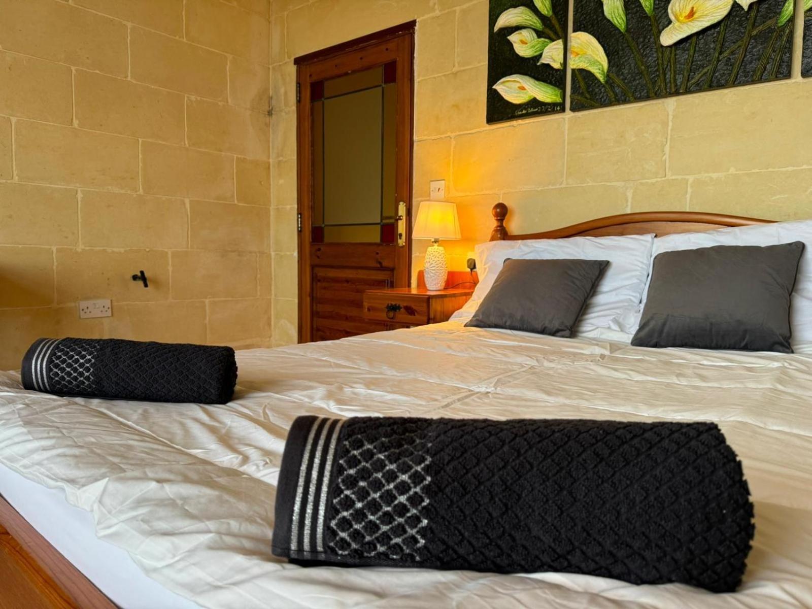 Tal-Bir Farmhouse Hotel Nadur Exterior foto
